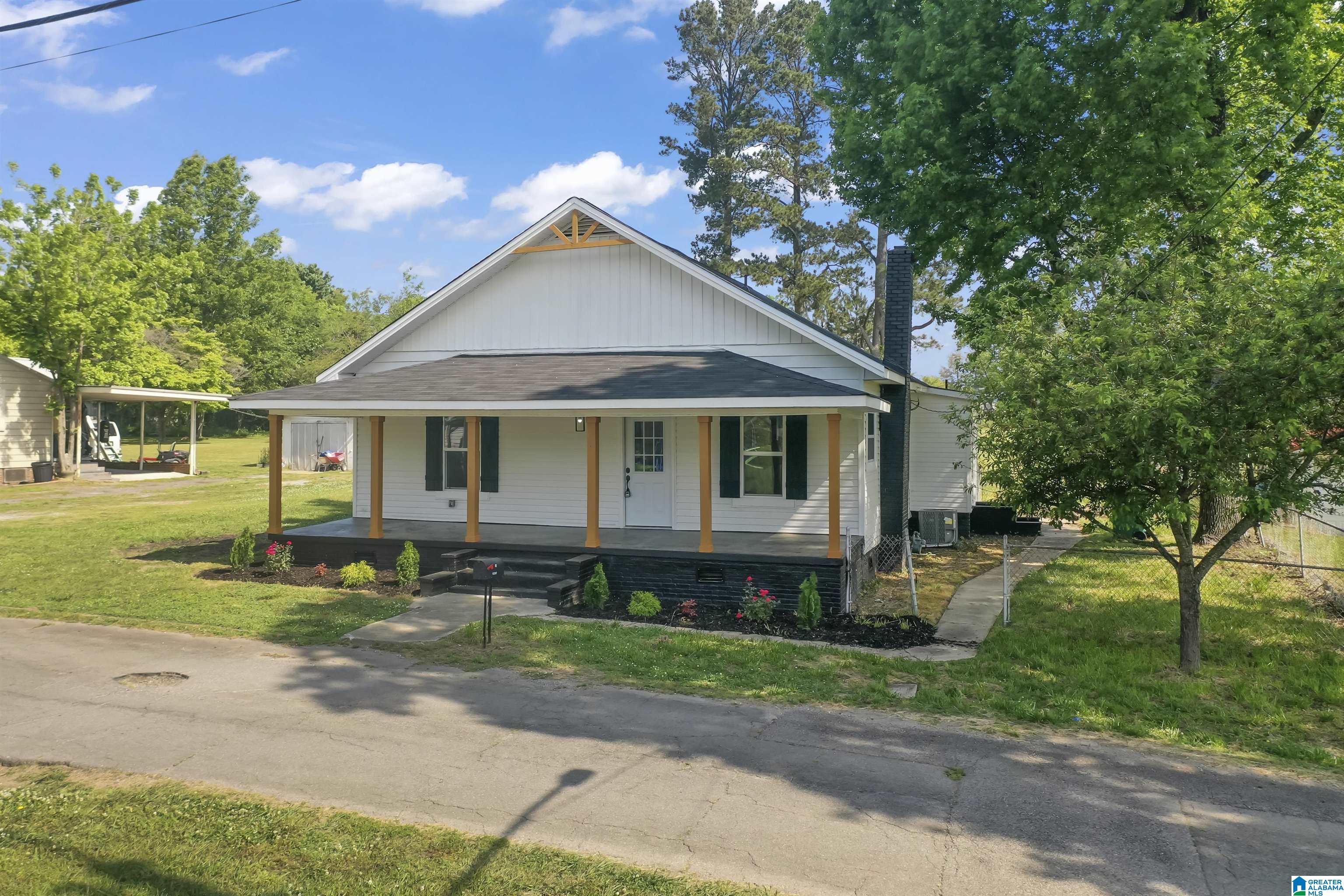 912 9th Street Pleasant Grove, AL 35127 - Photo 3 of 30