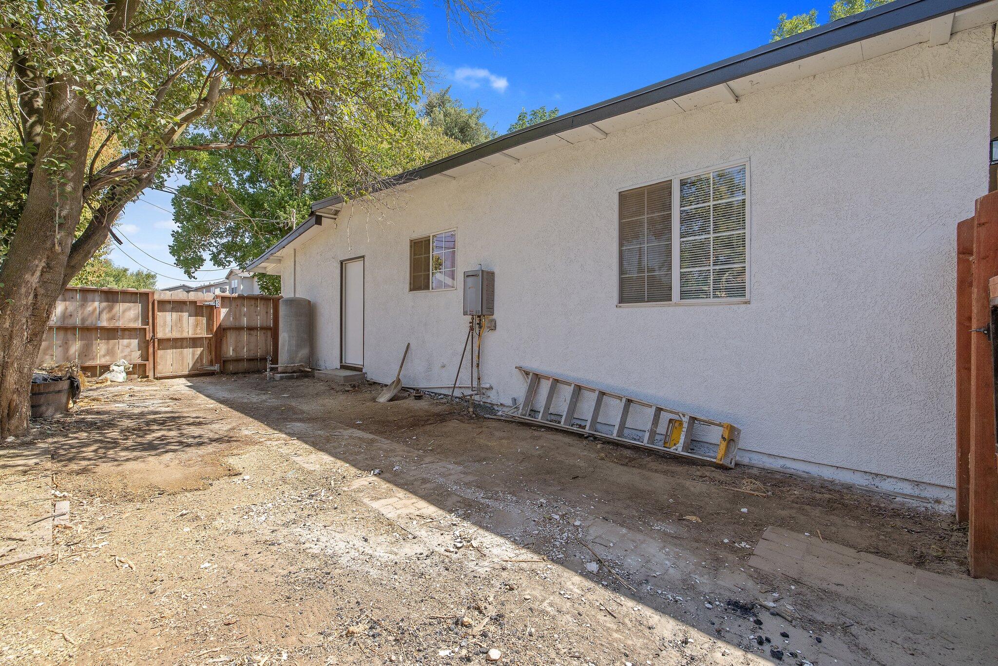 1737 North Coffee Street Merced, CA 95341 - Photo 55 of 62 55-web-or-mls-713A3128