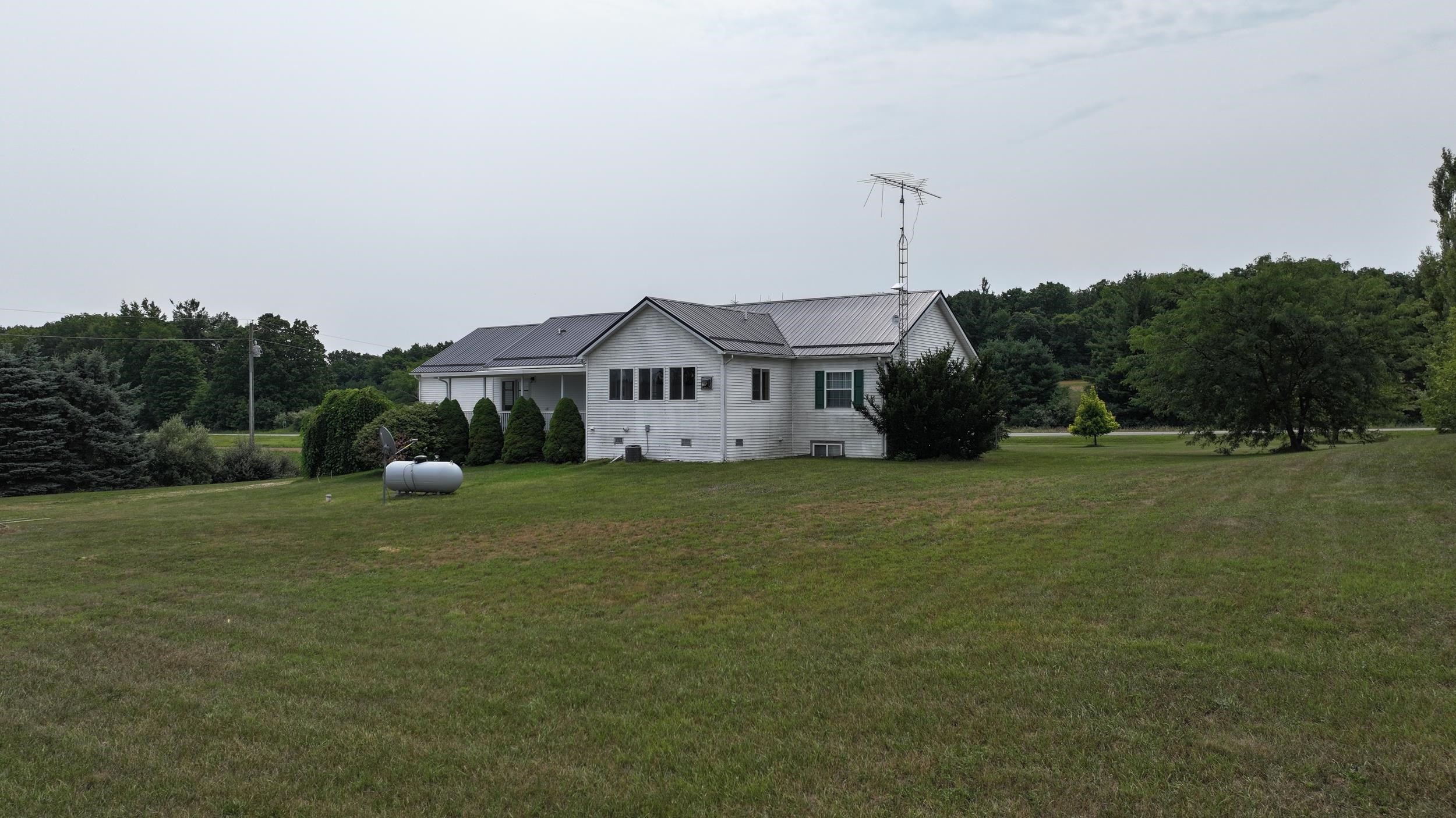 1190 Arthur Road Remus, MI 49340 - Photo 59 of 76 1949366-0c9c3ae4-3a8c-4ca6-b2be-317fe03eead3.JPG