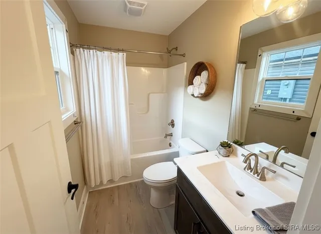 $224,900 | 1404 Frederick Avenue, Jeffersonville, IN 47130