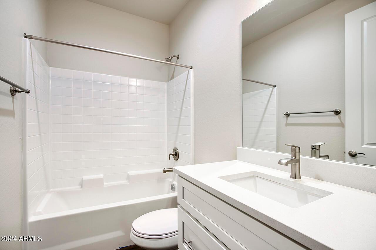 4506 North 10th Street, Unit 3 Phoenix, AZ 85014 - Photo 4 of 11 Photo #4