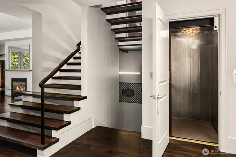 $3,100,000 | 721 Harvard Avenue East, Seattle, WA 98102