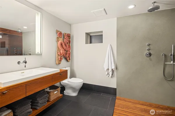 $3,100,000 | 721 Harvard Avenue East, Seattle, WA 98102