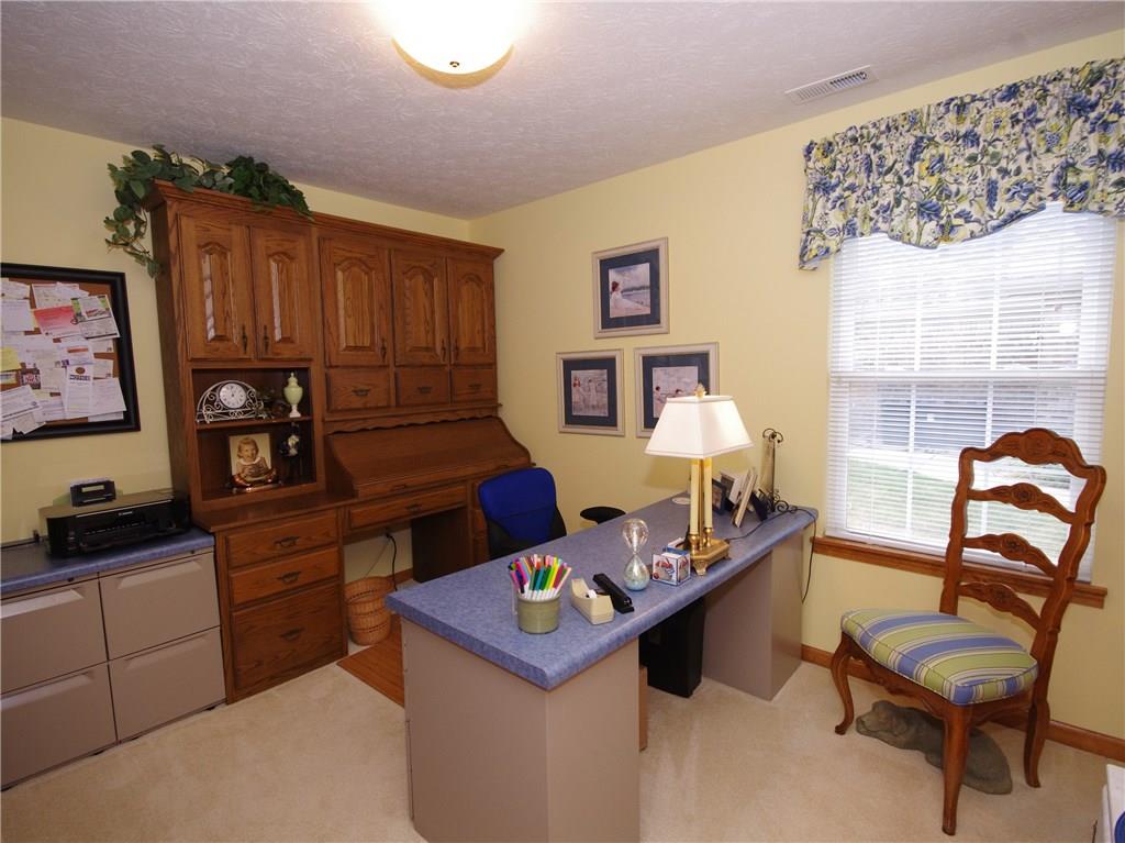 8135 Mathews Road Indianapolis, IN 46259 - Photo 19 of 24 Gallery Image 19