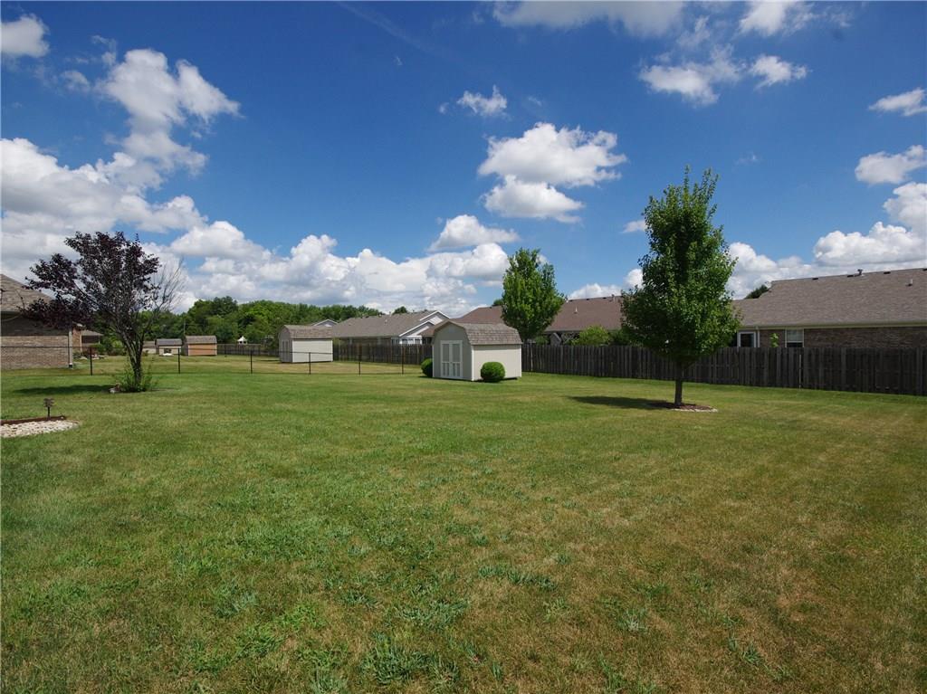 8135 Mathews Road Indianapolis, IN 46259 - Photo 3 of 24 Gallery Image 3