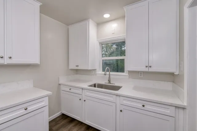 $269,900 | 2371 South Lily Avenue, Fresno, CA 93706