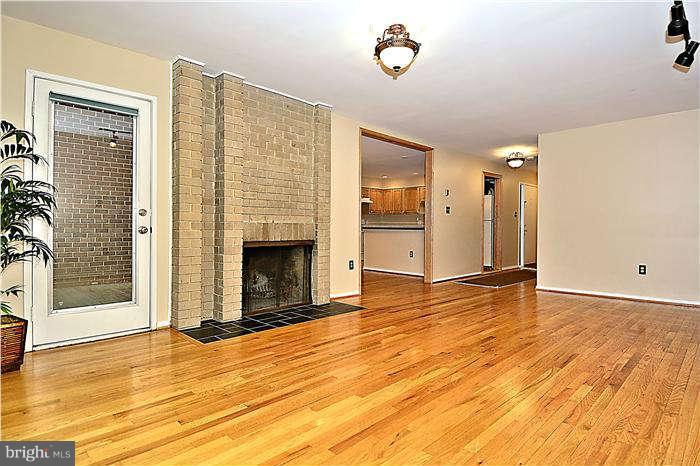 11711 Indian Ridge Road Reston, VA 20191 - Photo 6 of 30 Gorgeous Hardwoods