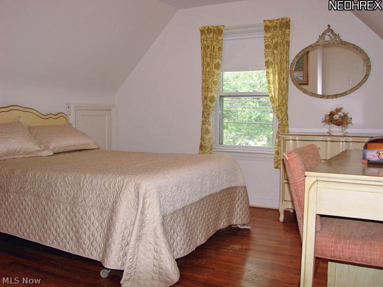1360 Dorsh Road Cleveland, OH 44121 - Photo 10 of 16 Gallery Image 10
