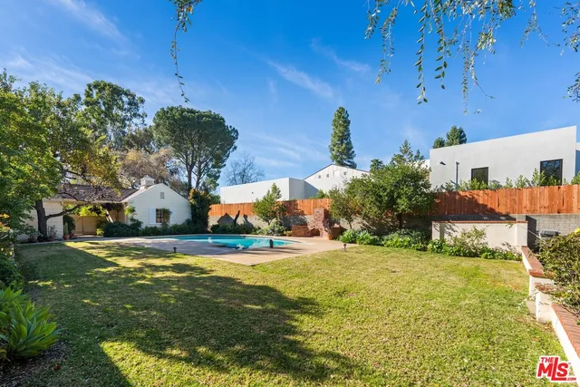 $8,500 | 17117 Weddington Street, Encino, CA 91316