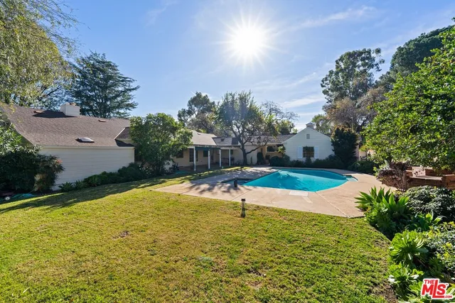 $8,500 | 17117 Weddington Street, Encino, CA 91316