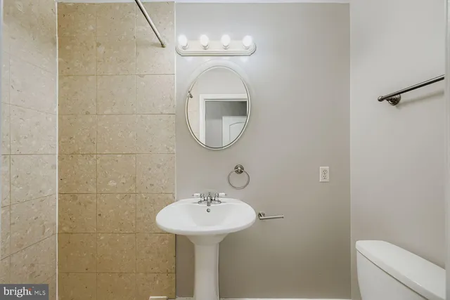 $1,850 | 1107 West Hamburg Street, Baltimore, MD 21230