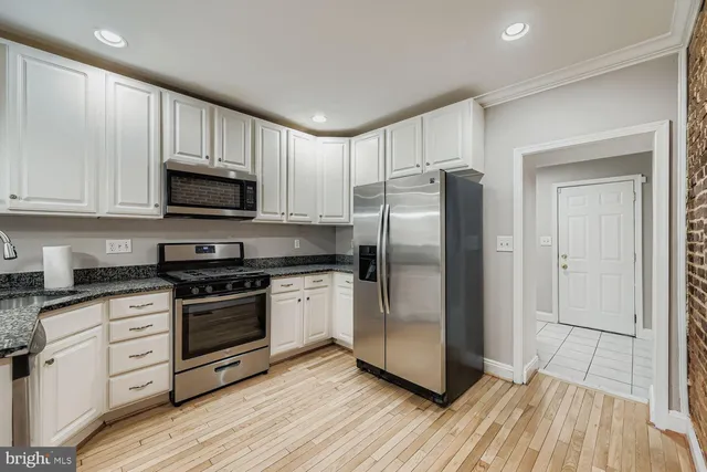 $1,850 | 1107 West Hamburg Street, Baltimore, MD 21230