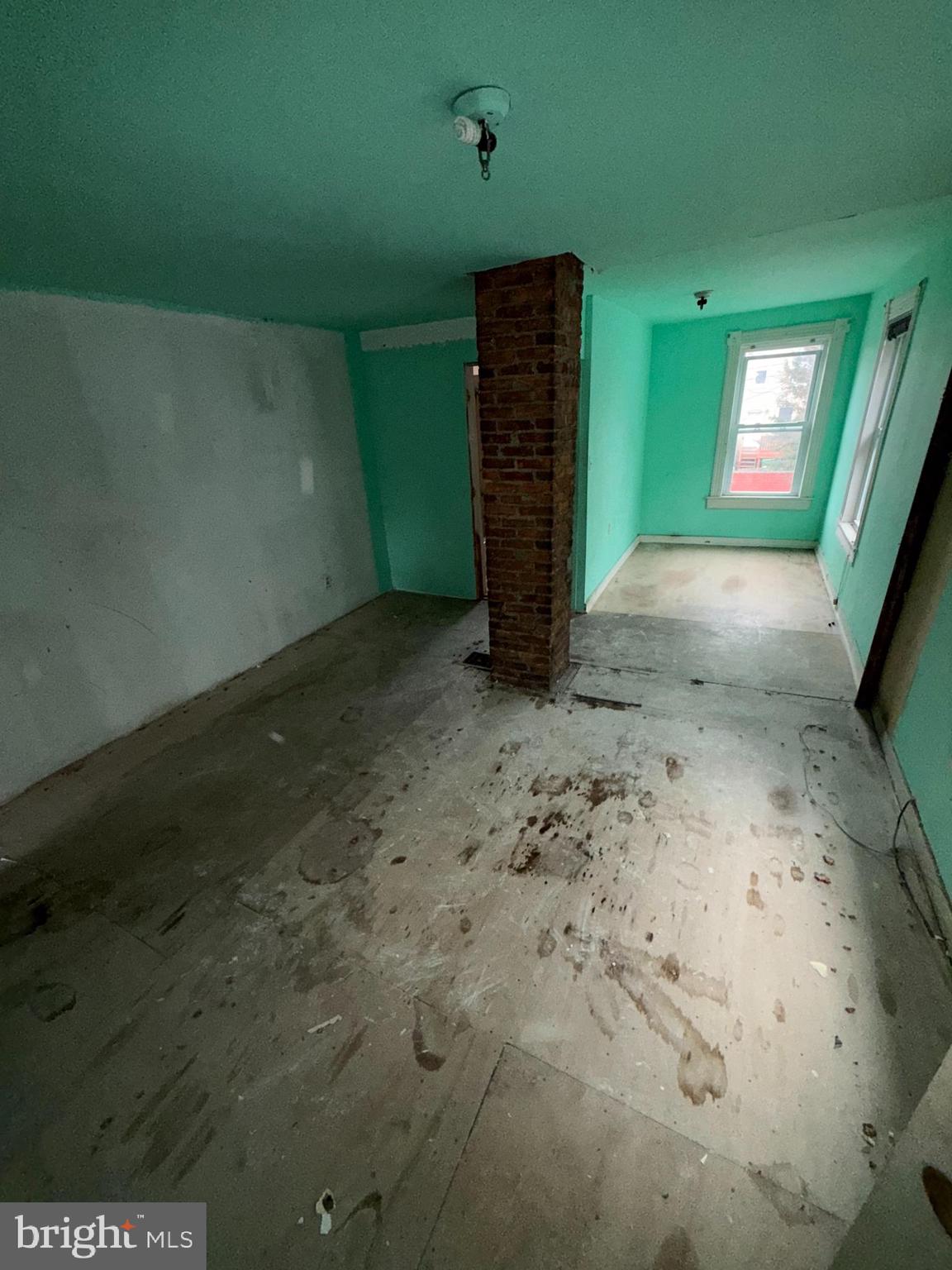3113 Barclay Street Baltimore, MD 21218 - Photo 22 of 31 a view of empty room with window