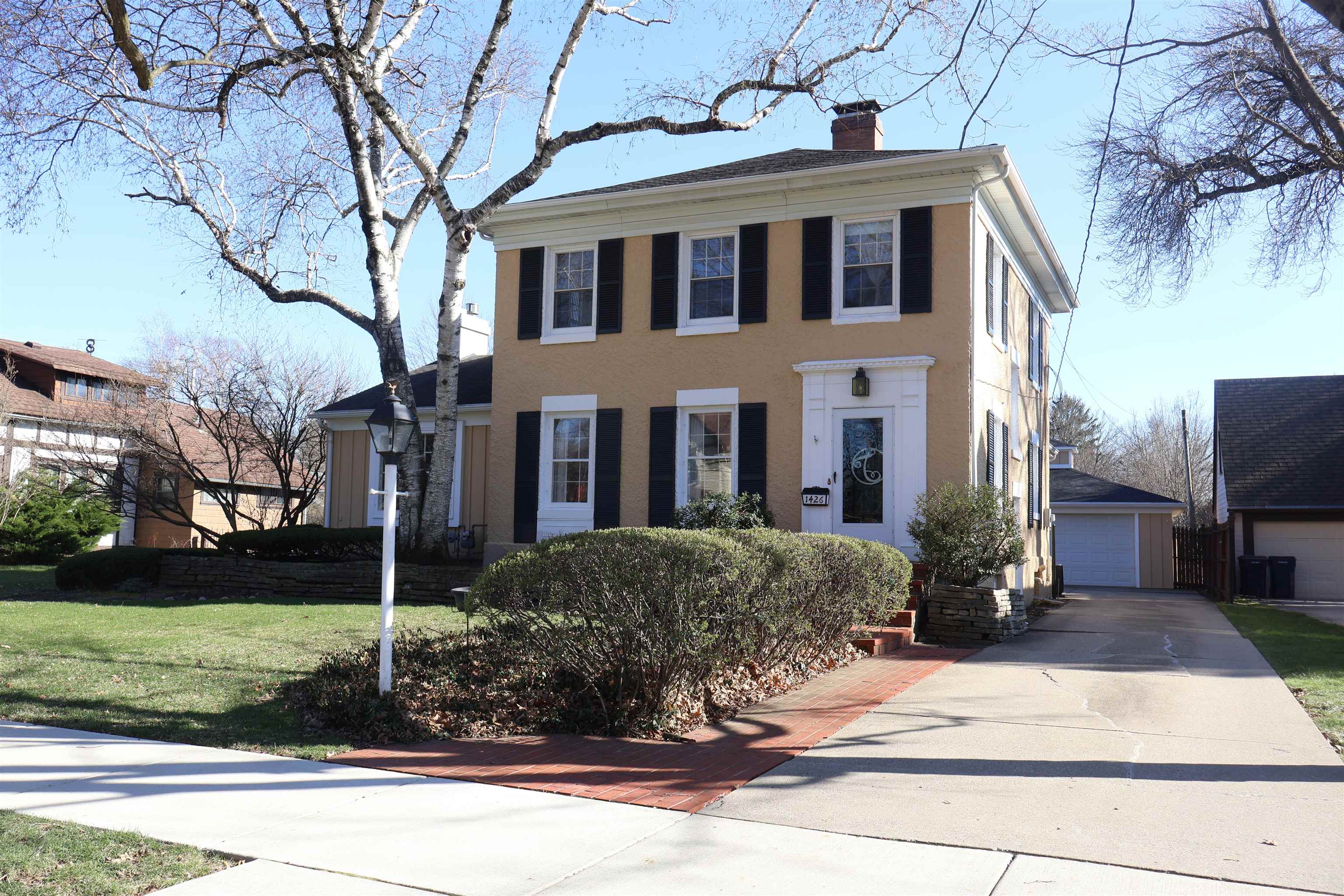 1426 Ruger Avenue Janesville, WI 53545 - Photo 2 of 77