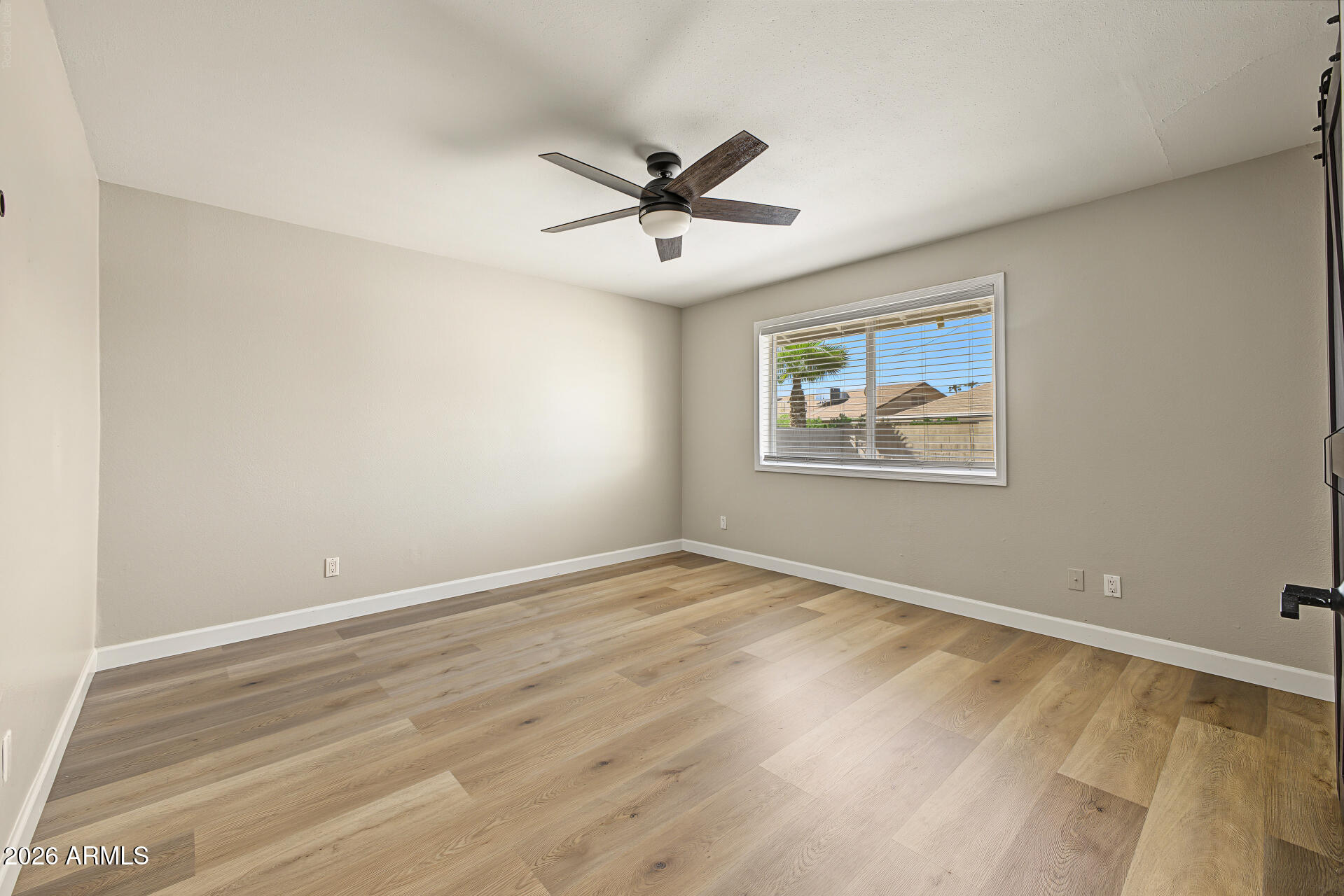 2628 South Reyes Mesa, AZ 85202 - Photo 18 of 42 18 - Reyes 2628
