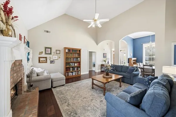 $335,000 | 125 Creek Crossing Lane, Temple, GA 30179