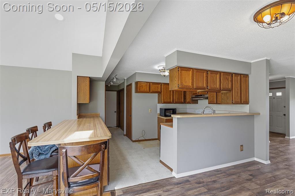 12265 Hough Road Memphis, MI 48041 - Photo 10 of 41