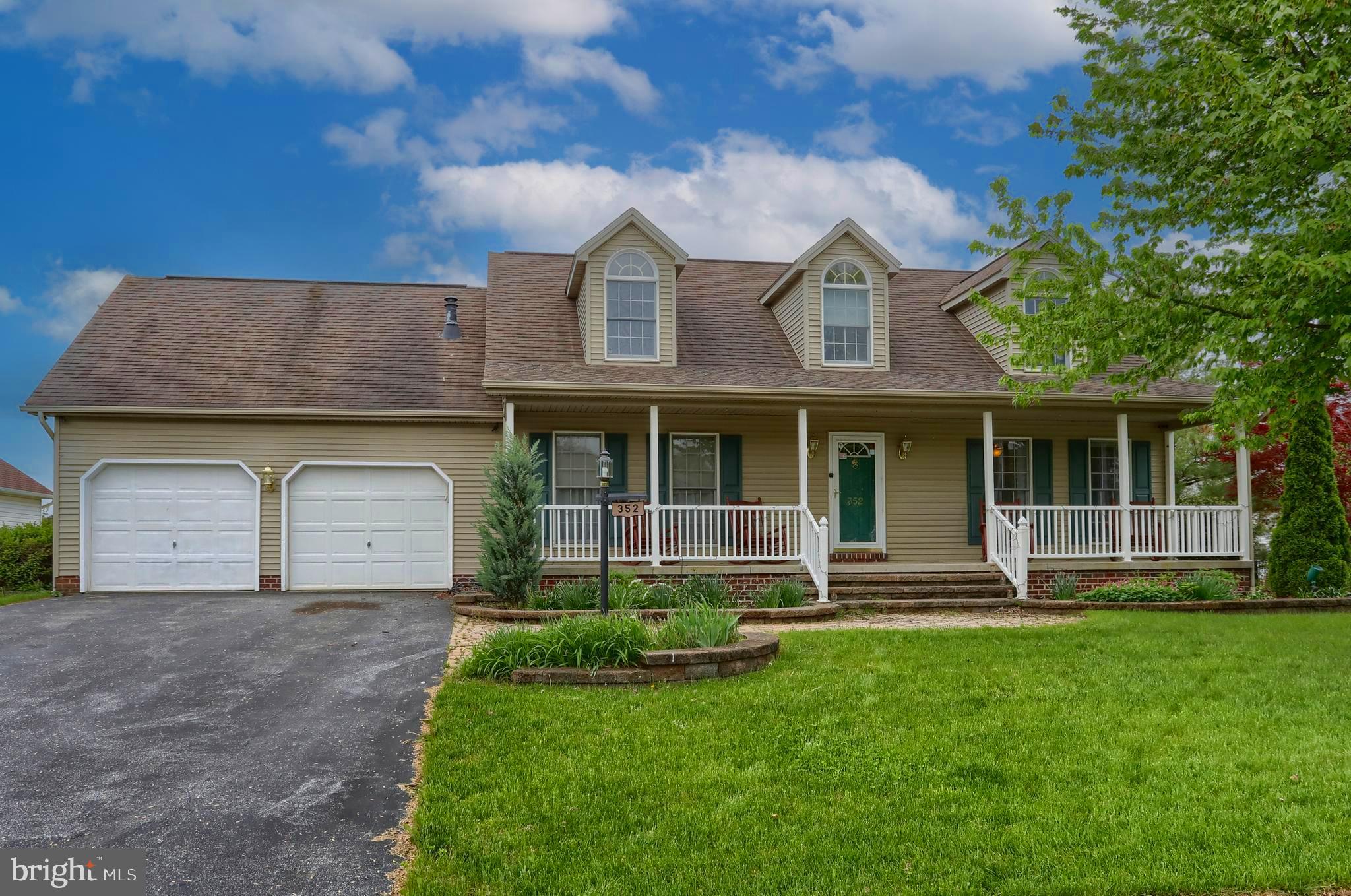 352 Old Farm Road Palmyra, PA 17078 - Photo 2 of 32 Gallery Image 2