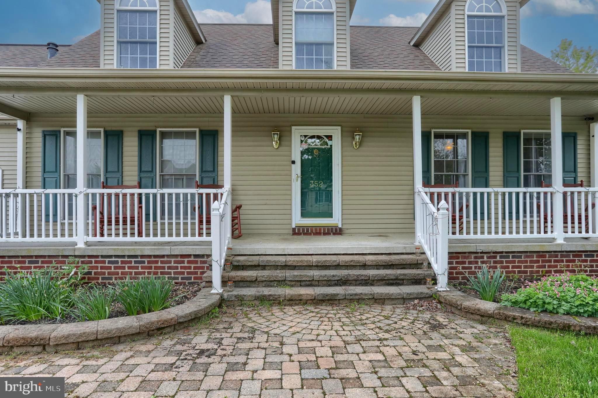 352 Old Farm Road Palmyra, PA 17078 - Photo 3 of 32 Gallery Image 3