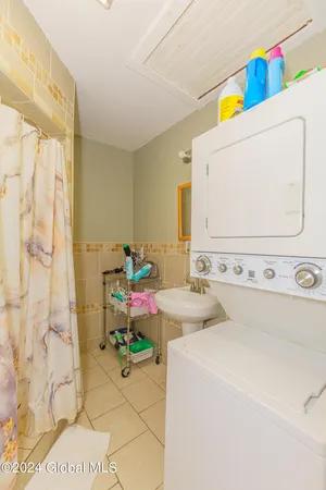 $250,000 | 497 Washington Avenue, Albany, NY 12206