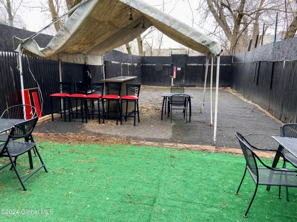 $250,000 | 497 Washington Avenue, Albany, NY 12206