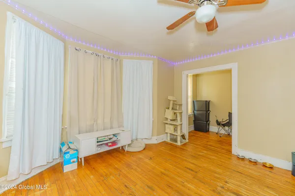 $250,000 | 497 Washington Avenue, Albany, NY 12206