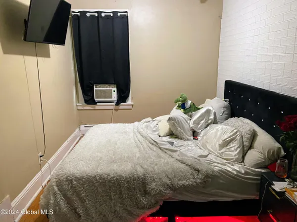 $250,000 | 497 Washington Avenue, Albany, NY 12206