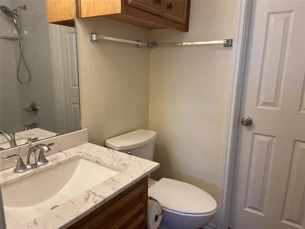 $1,700 | 12800 Old San Antonio Road, Unit A, Manchaca, TX 78652