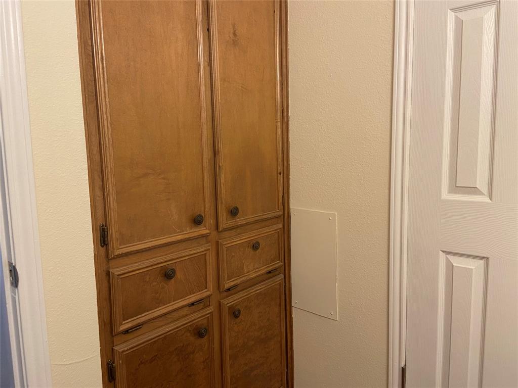 12800 Old San Antonio Road, Unit A Manchaca, TX 78652 - Photo 33 of 39 a view of a closet