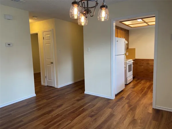 $1,700 | 12800 Old San Antonio Road, Unit A, Manchaca, TX 78652