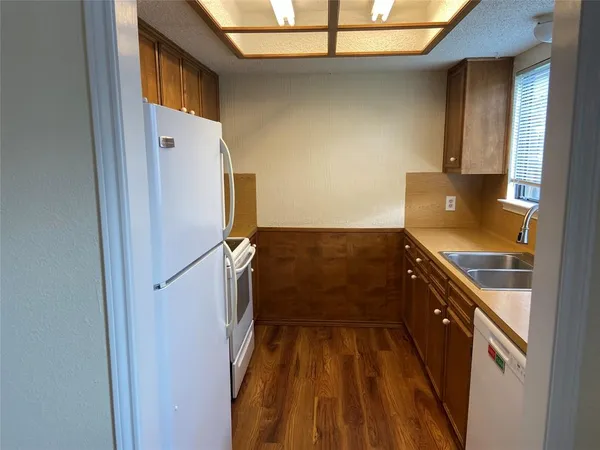 $1,700 | 12800 Old San Antonio Road, Unit A, Manchaca, TX 78652