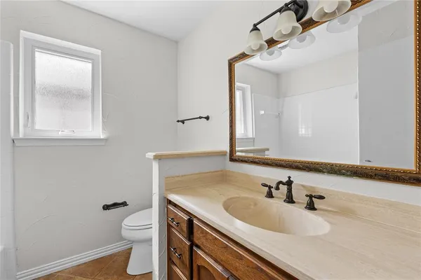 $2,800 | 1106 Almond Drive, Mansfield, TX 76063