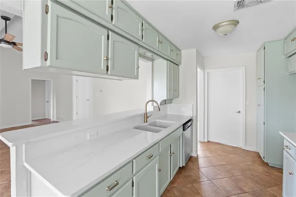 $2,800 | 1106 Almond Drive, Mansfield, TX 76063