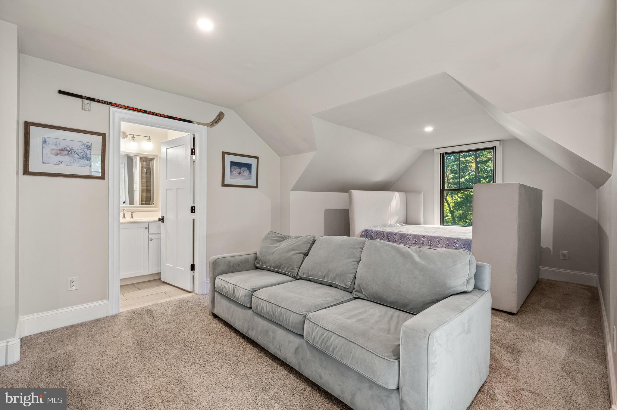 526 Montgomery Lane Wayne, PA 19087 - Photo 23 of 46 Full bedroom and bathroom above garage