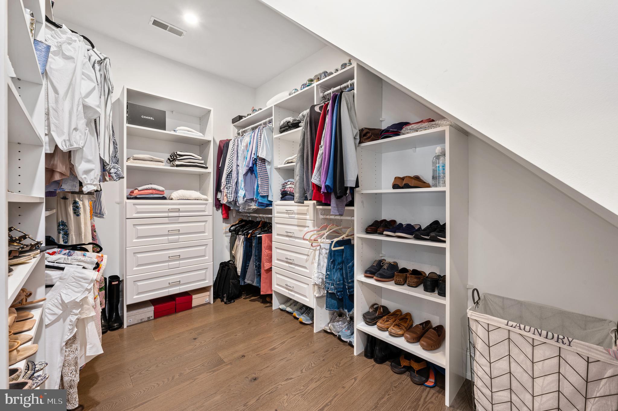 526 Montgomery Lane Wayne, PA 19087 - Photo 33 of 46 Primary walk in closet