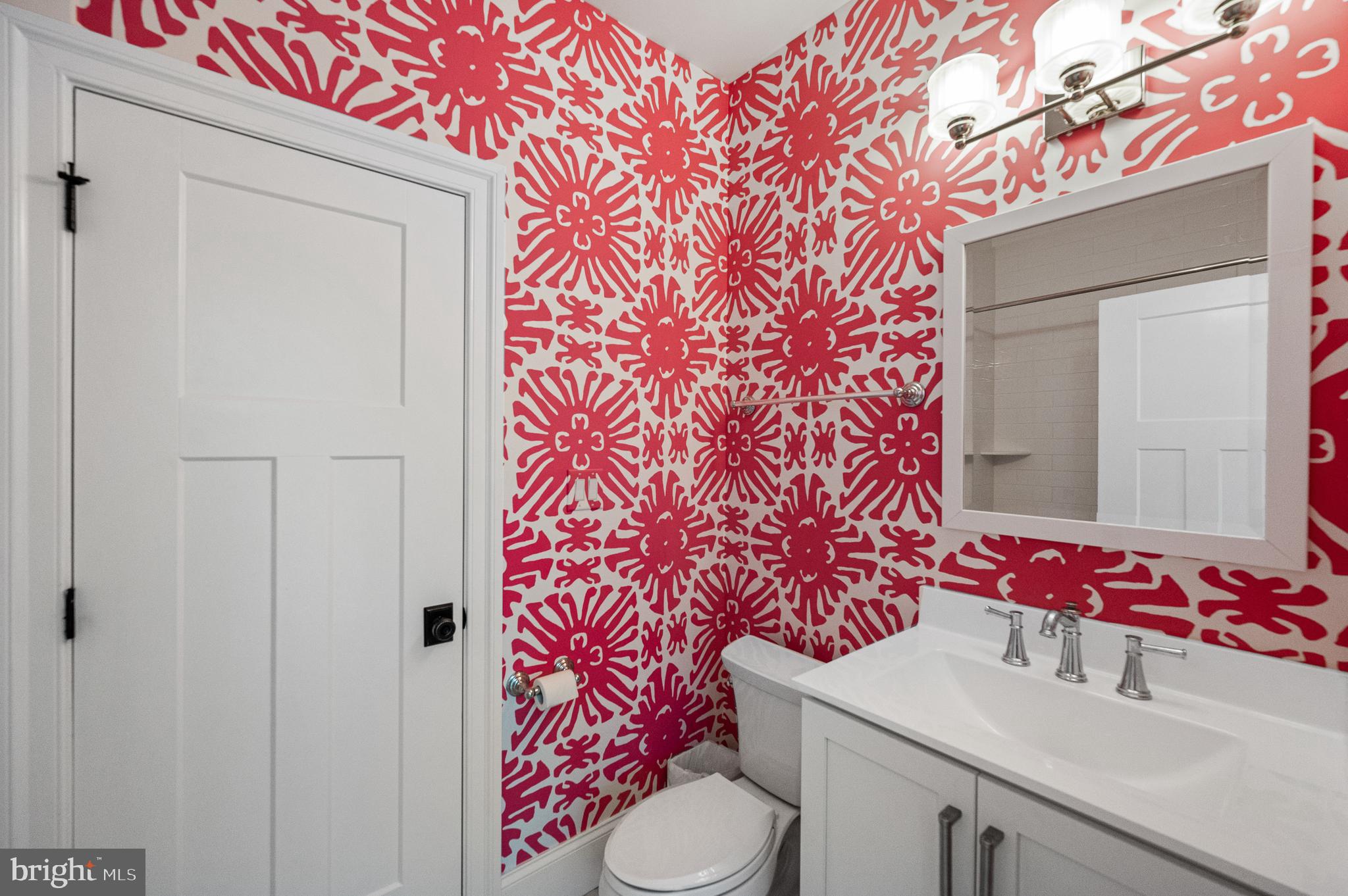 526 Montgomery Lane Wayne, PA 19087 - Photo 40 of 46 Bath 3 - Jack and Jill for bedroom 3 and 4