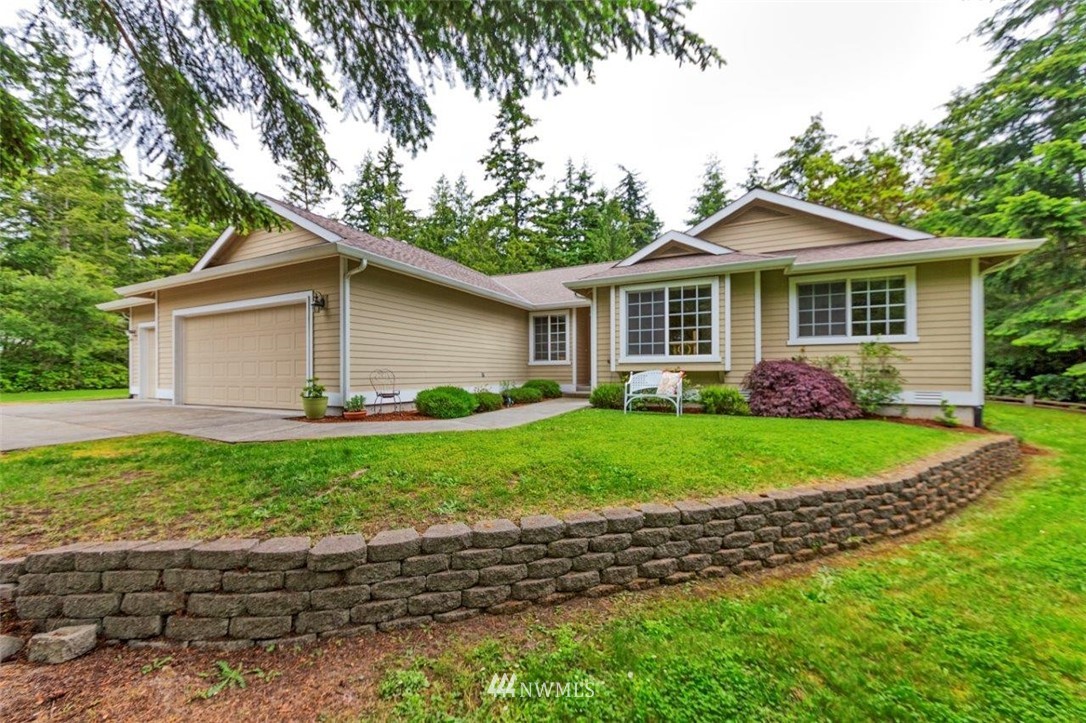 47 Robbins Road Nordland, WA 98358 - Photo 2 of 21 Gallery Image 2