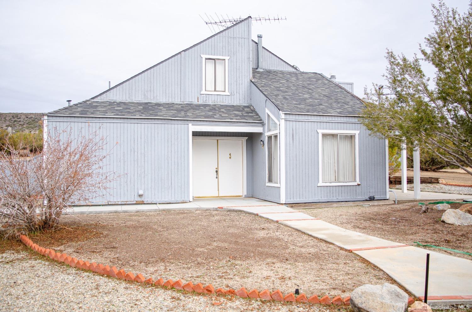 10905 Pretoria Road Tehachapi, CA 93561 - Photo 2 of 64 Gallery Image 2