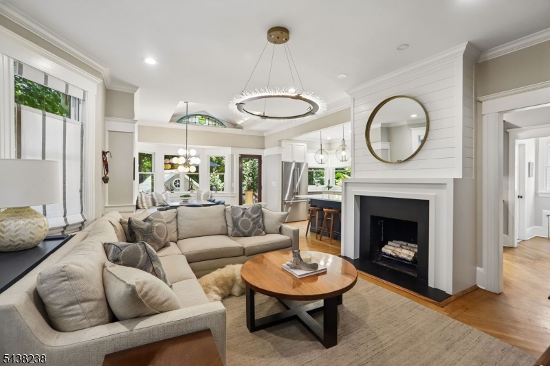 22 Oak Ridge Avenue Summit, NJ 07901 - Photo 18 of 38