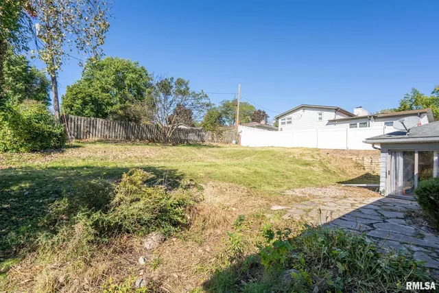 $187,500 | 2552 37th Avenue, Rock Island, IL 61201