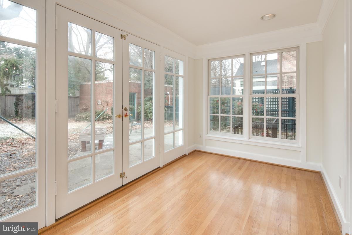 4326 36th Street Northwest Washington, DC 20008 - Photo 7 of 30 Interior (General)