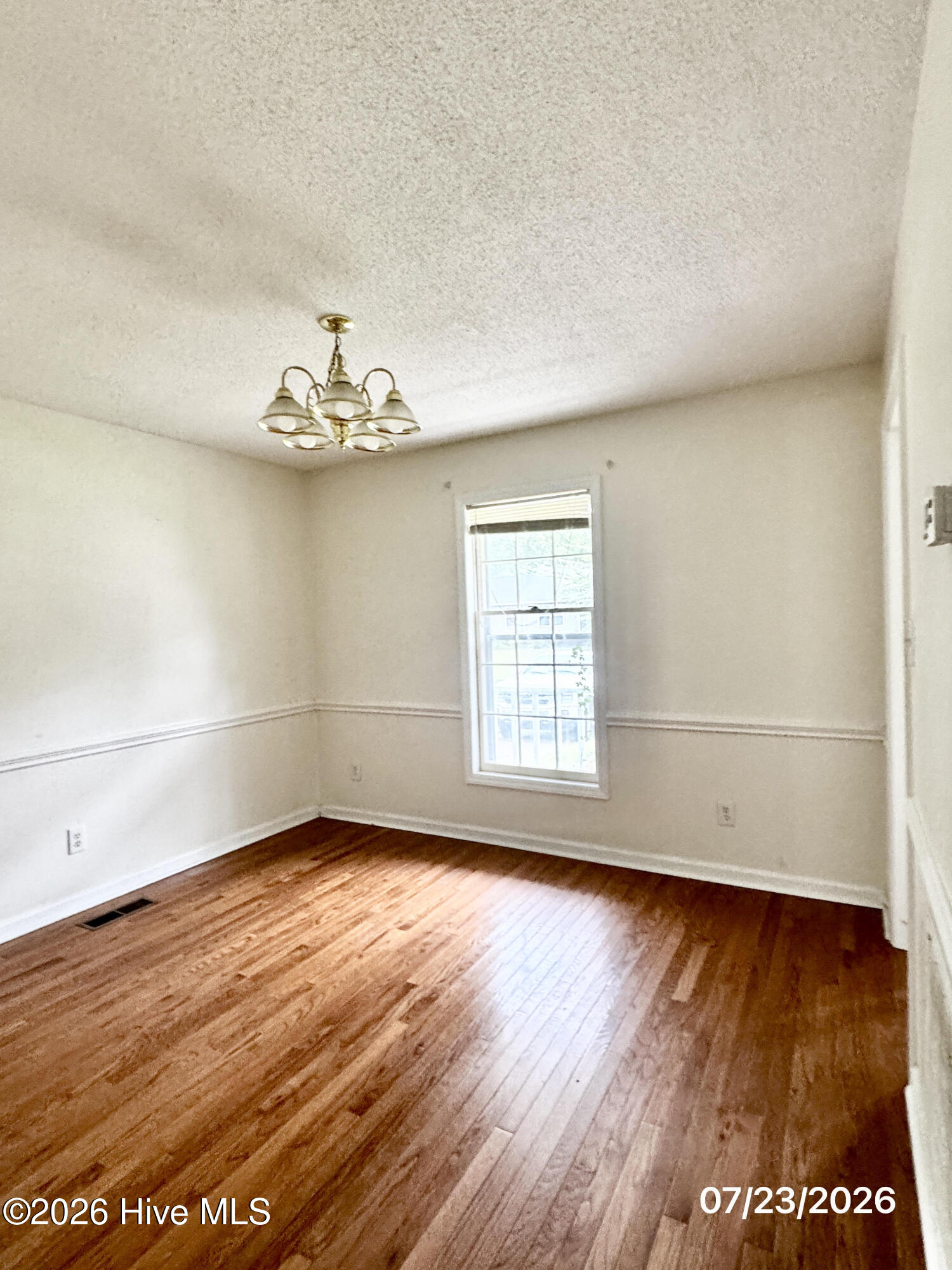 151 Raintree Circle Jacksonville, NC 28540 - Photo 7 of 36 Gallery Image 7