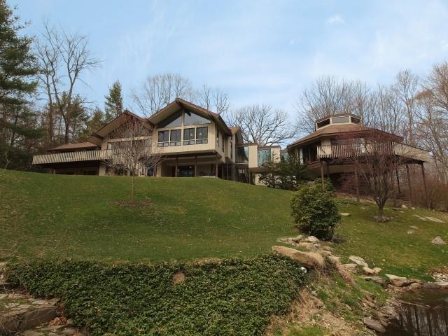 60 Old Coach Road Fairfield, CT 06824 - Photo 1 of 1