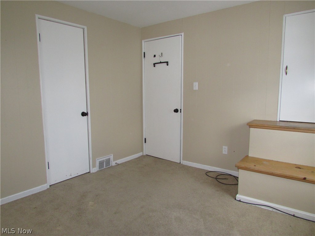 4891 Farnhurst Road Cleveland, OH 44124 - Photo 24 of 28