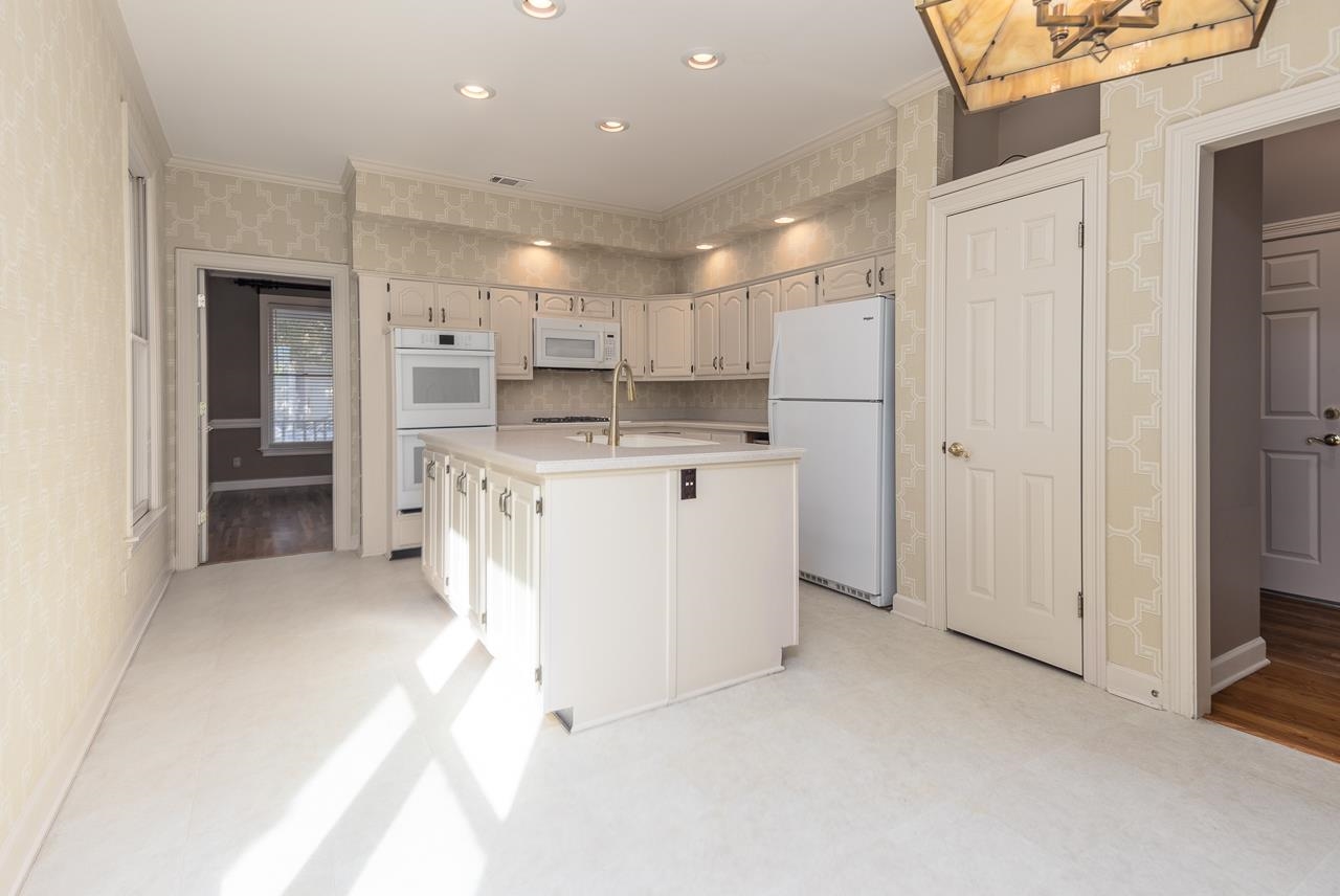 930 Harbor Bend Road Memphis, TN 38103 - Photo 9 of 33