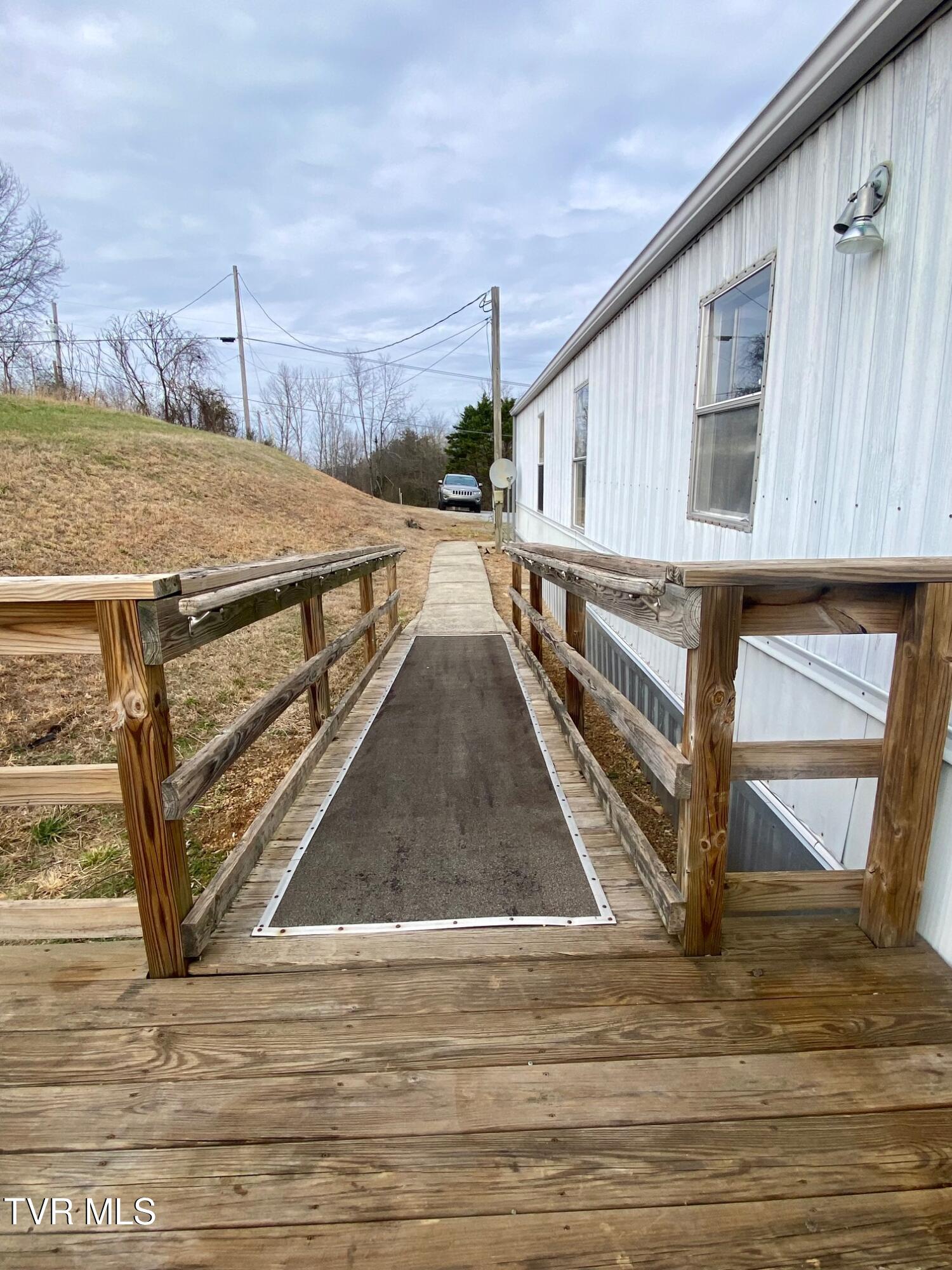 175 Williamson Road Chuckey, TN 37641 - Photo 15 of 16 Roberts 174 16IMG_0965