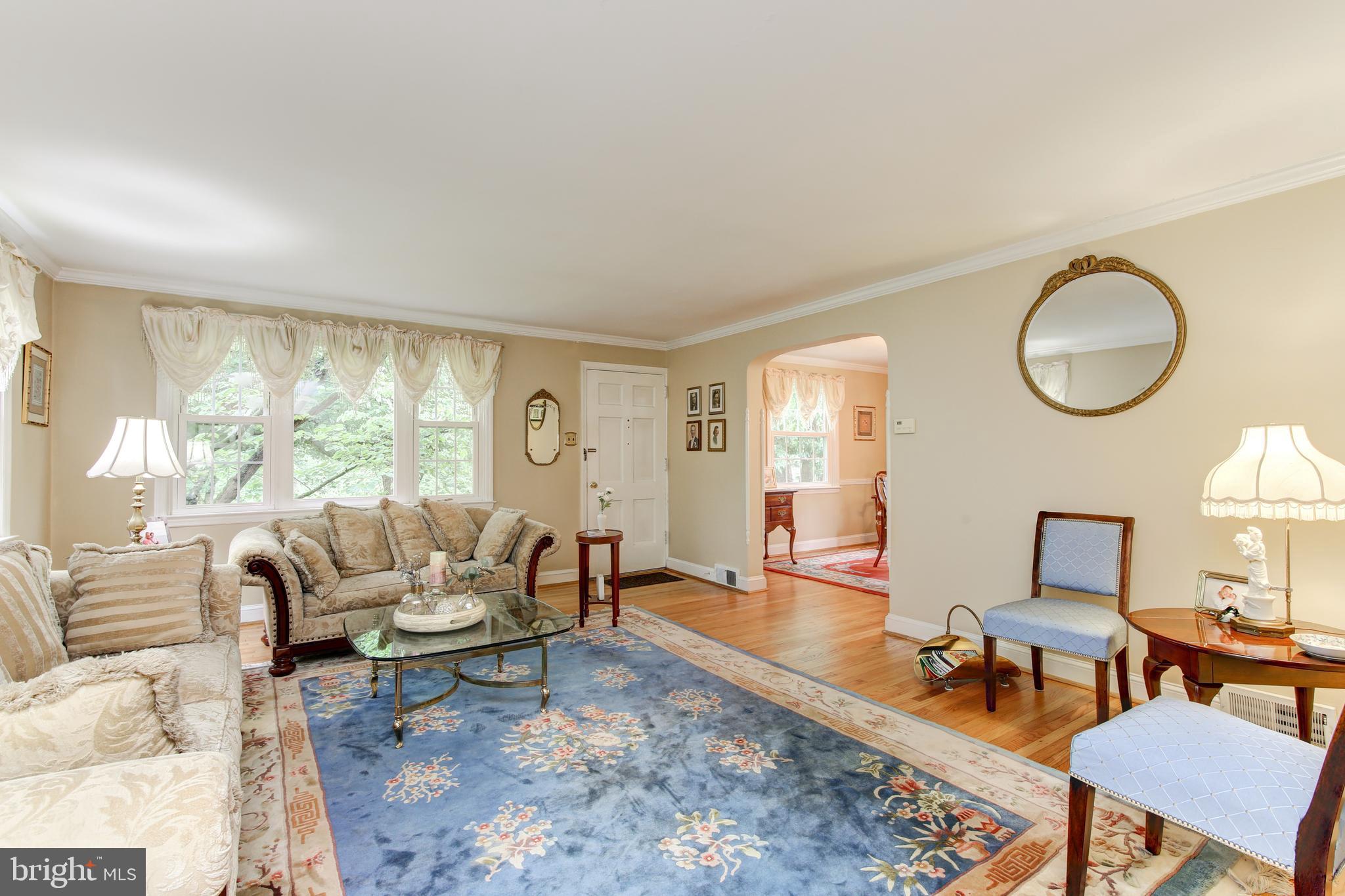 610 West Rolling Road Springfield, PA 19064 - Photo 12 of 34 Light, Bright, and Spacious