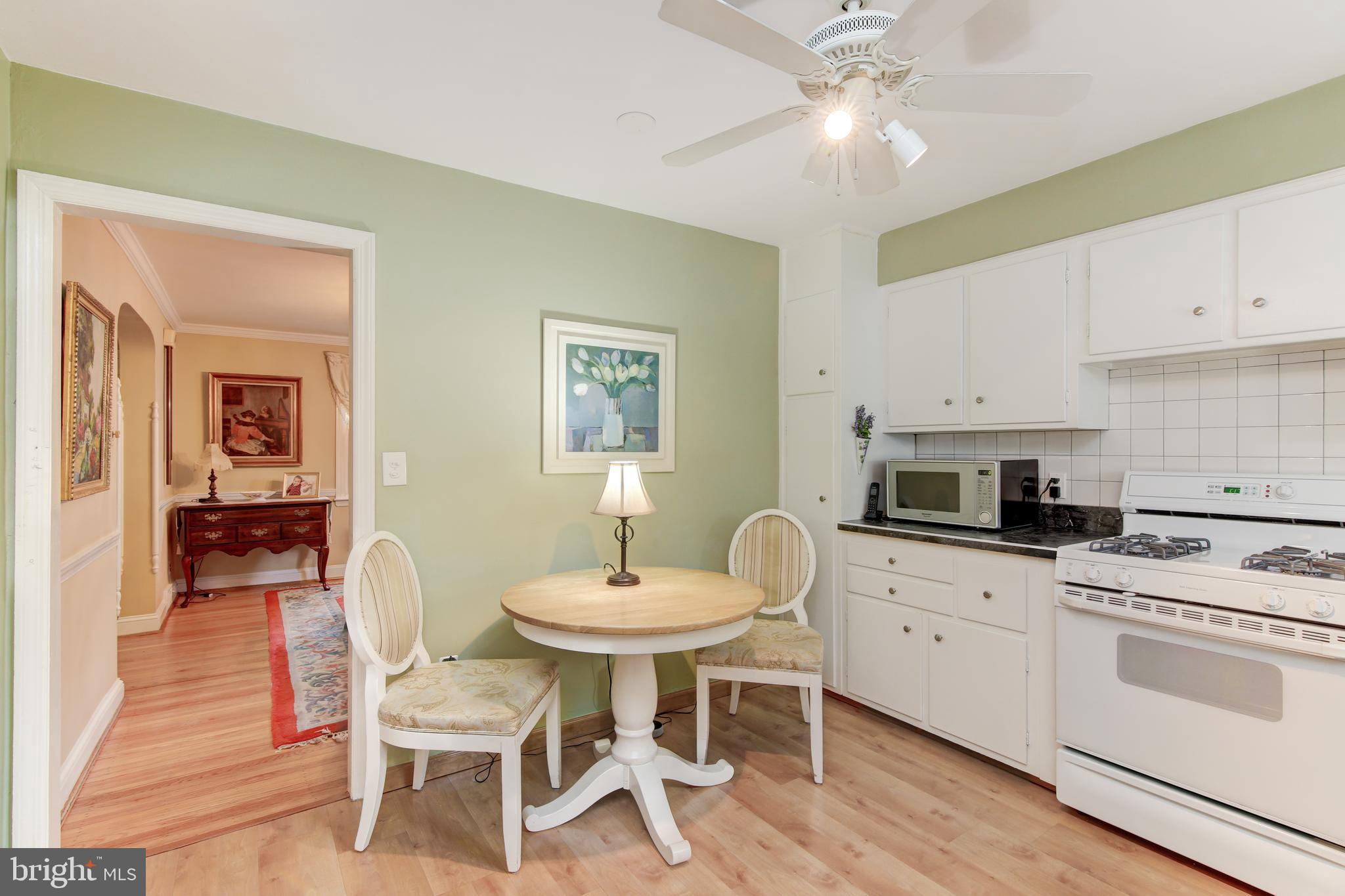 610 West Rolling Road Springfield, PA 19064 - Photo 17 of 34 Eat-in Kitchen