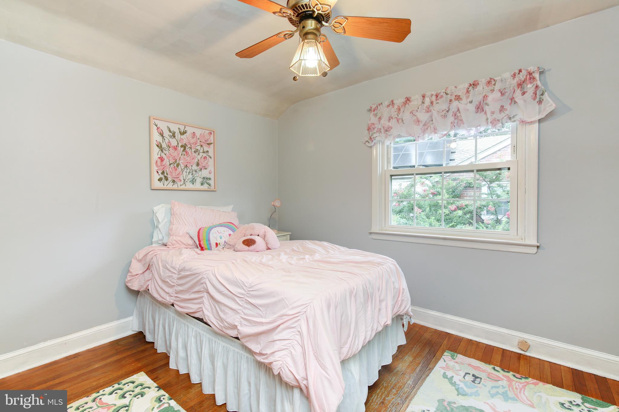 610 West Rolling Road Springfield, PA 19064 - Photo 30 of 34 Third bedroom
