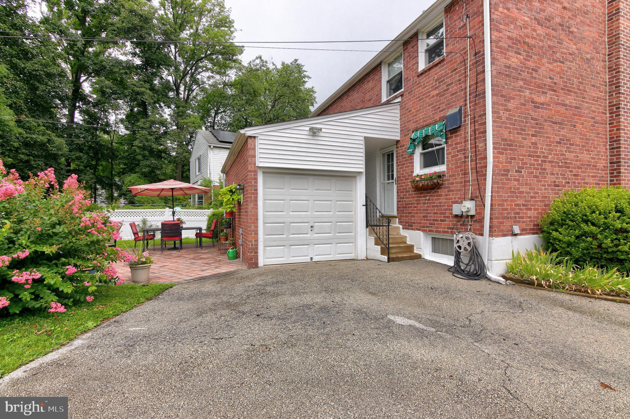 610 West Rolling Road Springfield, PA 19064 - Photo 6 of 34 One car oversized Garage